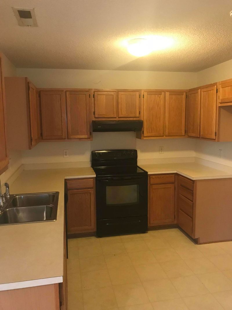 406 Meddon Ct, Goose Creek, SC 29445
