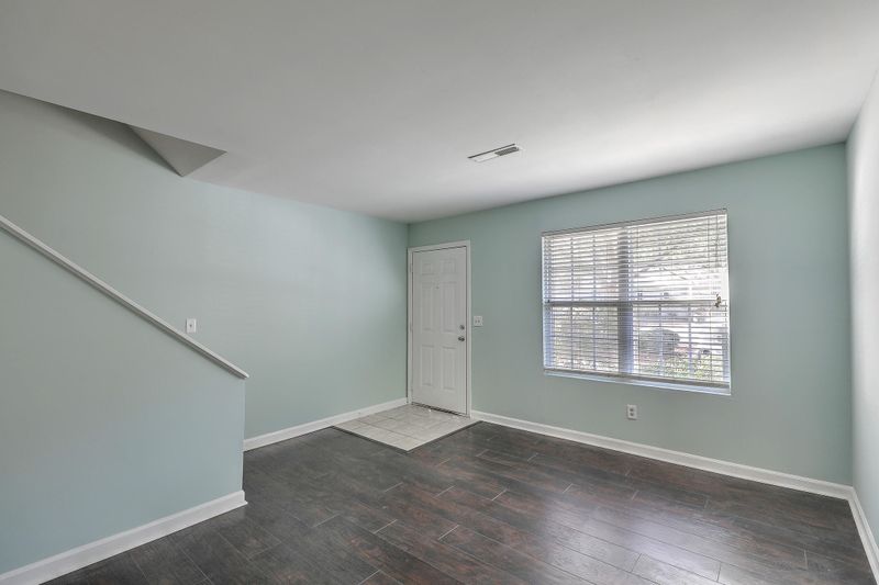 507 Stinson Dr #F9, Charleston, SC 29407