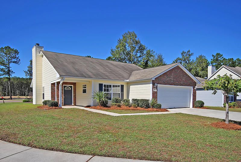201 Everwood Ct, Moncks Corner, SC 29461