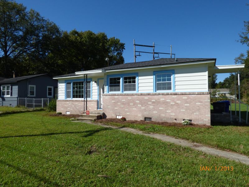 2664 Leeds Ave, North Charleston, SC 29405