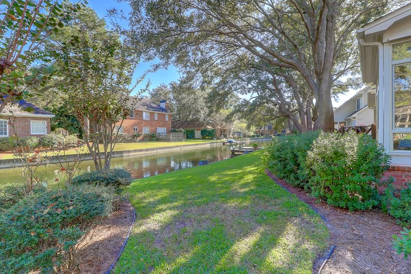 1343 Outreach Ln, Mount Pleasant, SC 29464