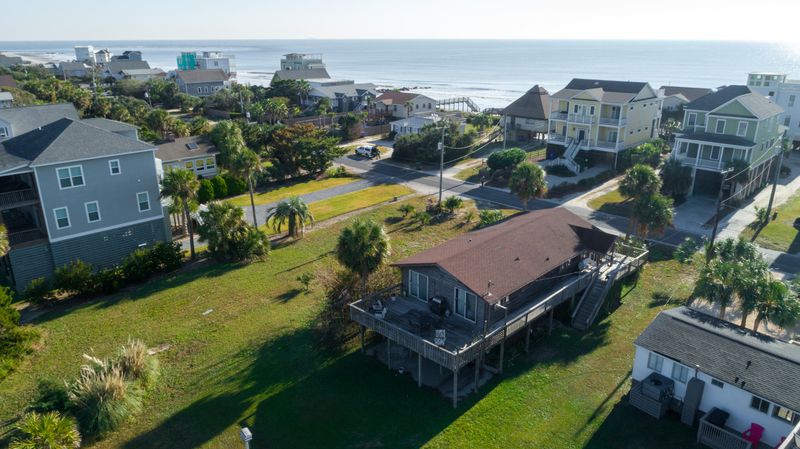 1686 E Ashley Ave, Folly Beach, SC 29439