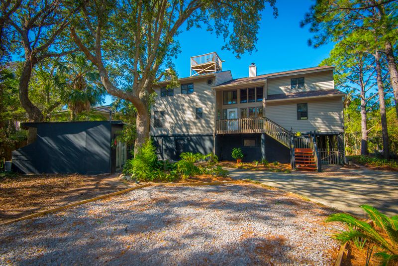 1010 E Erie Ave, Folly Beach, SC 29439