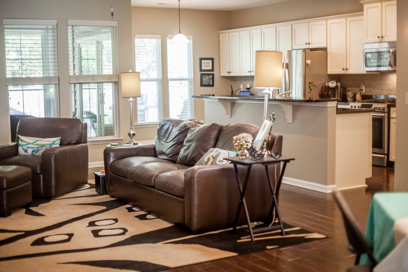 1675 Pleasant Hill Dr, Charleston, SC 29414