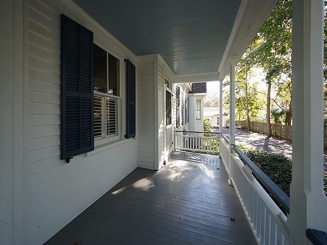 711 W Carolina Ave, Summerville, SC 29483
