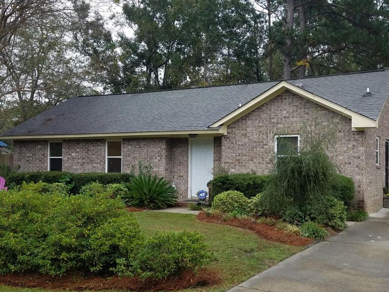 104 Shamrock Dr, Summerville, SC 29483