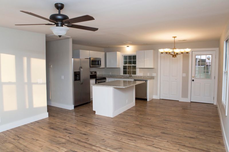 1935 Hazelwood Dr, Charleston, SC 29407