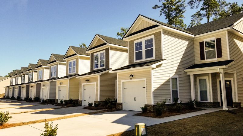 214 S Lamplighter Ln, Summerville, SC 29486