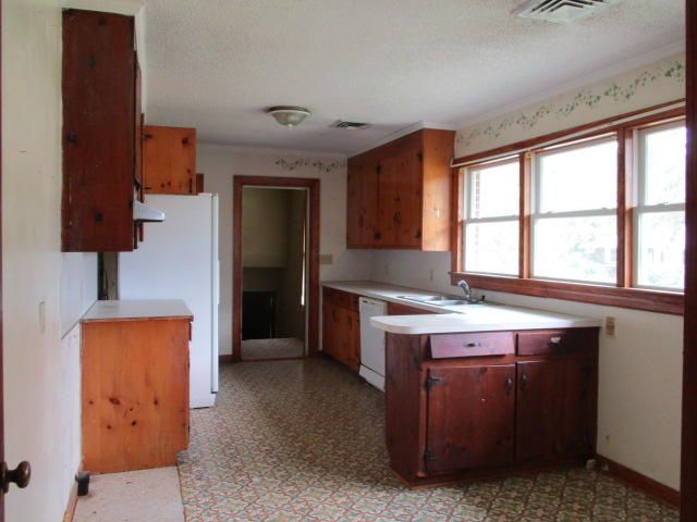 4961 France Ave, North Charleston, SC 29405