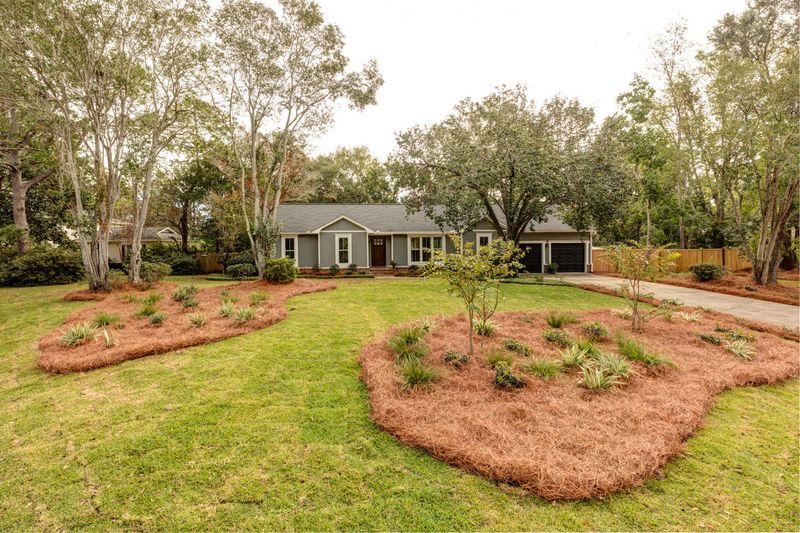 640 Pelzer Dr, Mount Pleasant, SC 29464