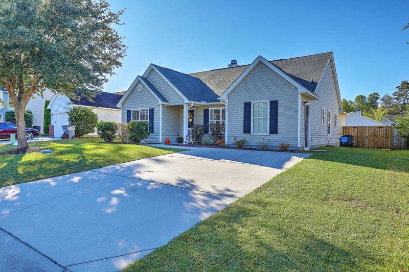 5136 Thornton Dr, Summerville, SC 29485