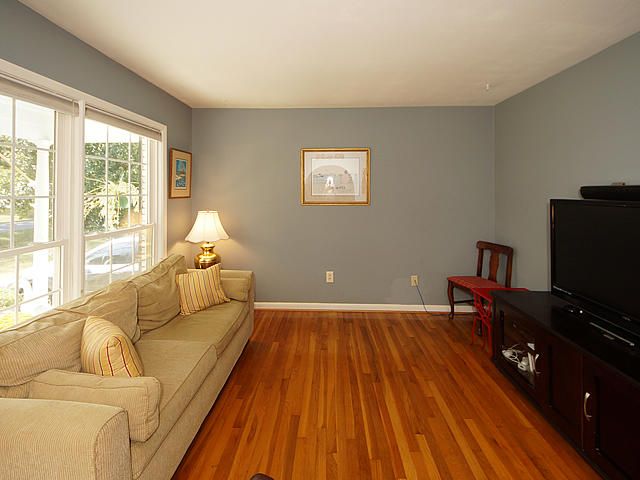 1820 Biltmore Dr, Charleston, SC 29412