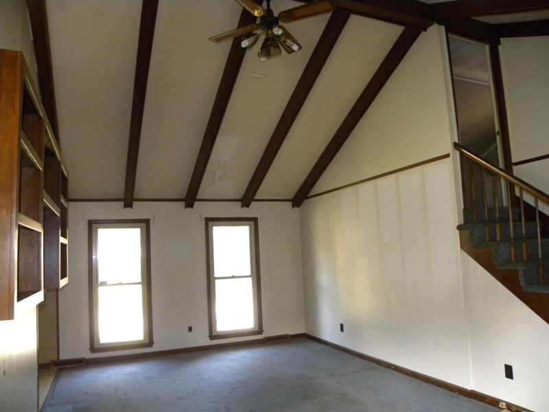 107 Essex Ave, Goose Creek, SC 29445