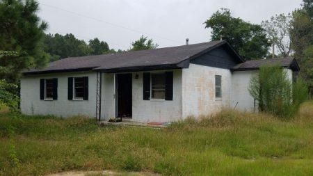 159 Maple Hill Rd, Harleyville, SC 29448