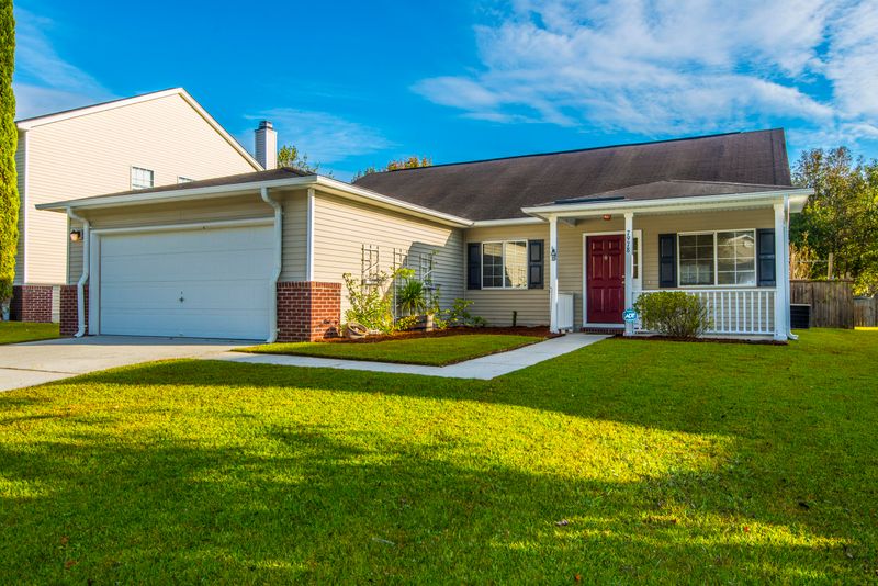 7978 Long Shadow Ln, North Charleston, SC 29406