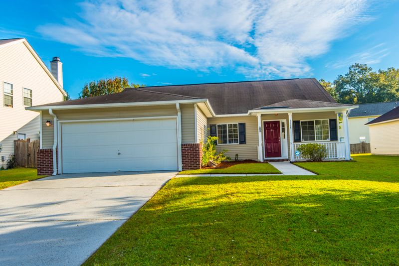 7978 Long Shadow Ln, North Charleston, SC 29406