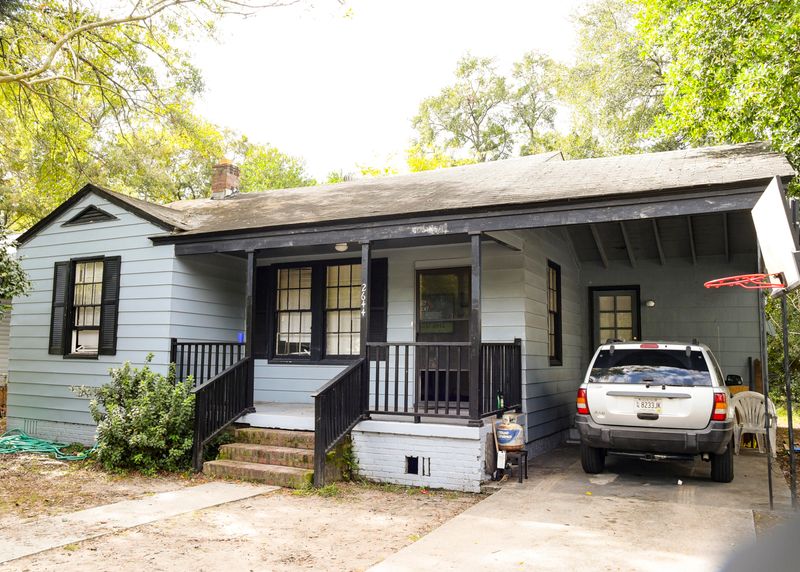 2644 S Allen Dr, North Charleston, SC 29405