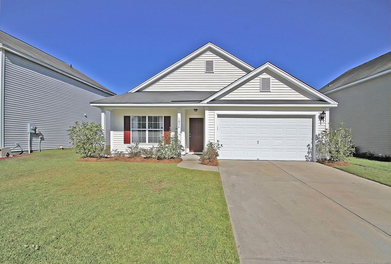 1036 Deerberry Rd, Goose Creek, SC 29445