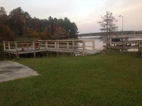 407 Lake Moultrie Dr, Bonneau, SC 29431