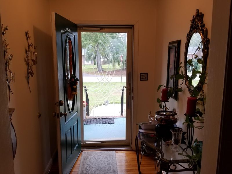 1263 S Lenevar Dr, Charleston, SC 29407