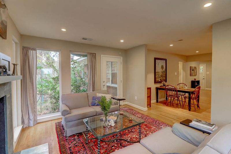 1626 Canty Ln, Charleston, SC 29407