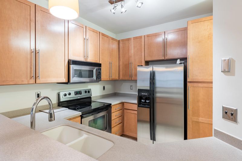 1808 Basildon Rd, Mount Pleasant, SC 29466