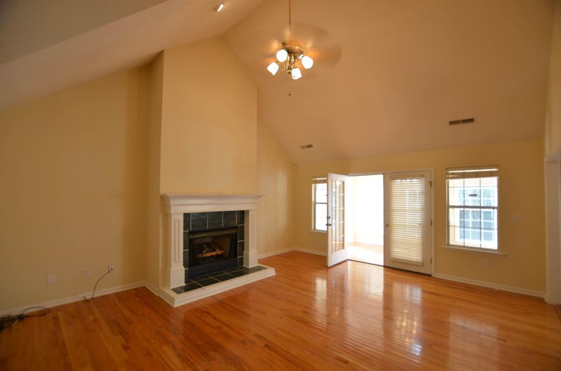 10204 Old Georgetown Rd, Mcclellanville, SC 29458