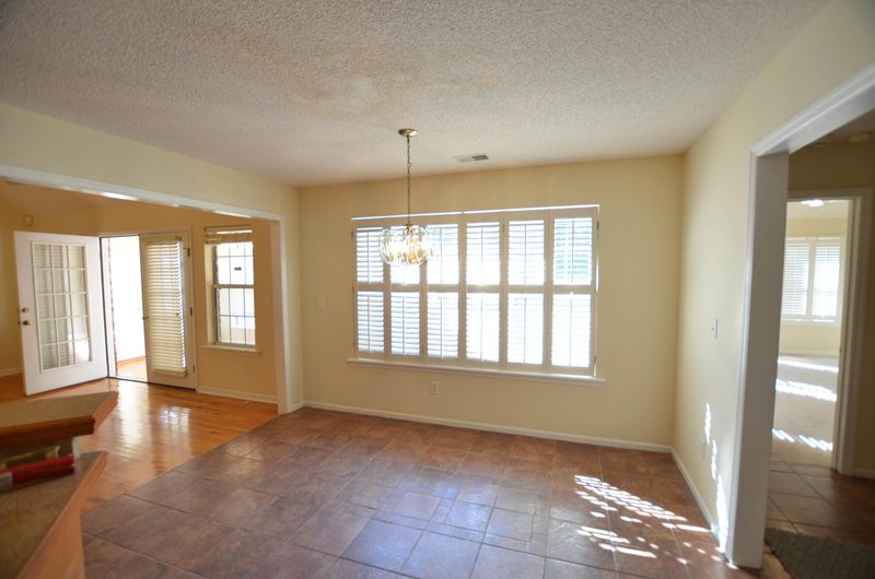 10204 Old Georgetown Rd, Mcclellanville, SC 29458