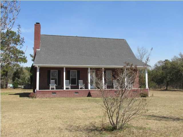 264 Skyland Ln, Moncks Corner, SC 29461