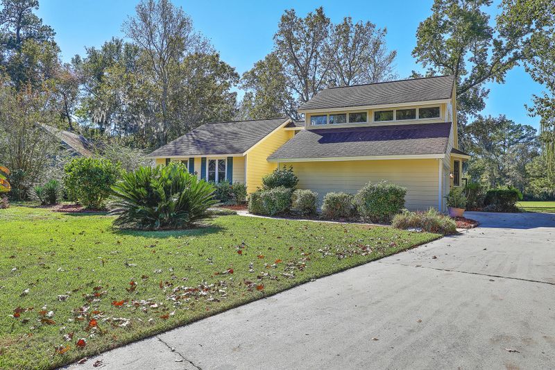 4 Blackwatch Ct, Charleston, SC 29414