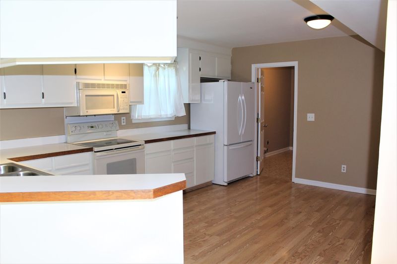 309 Cherokee Dr, Summerville, SC 29486