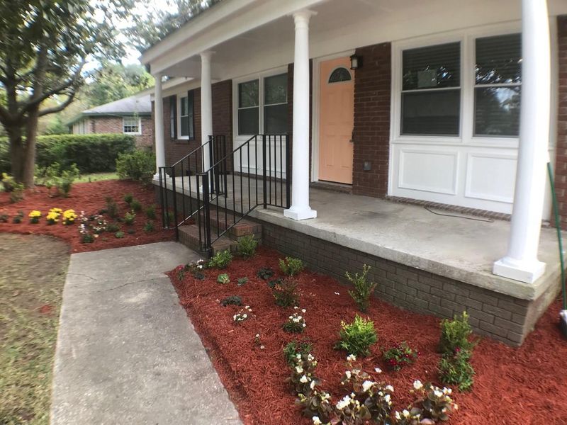 679 Highwood Cir, Charleston, SC 29412