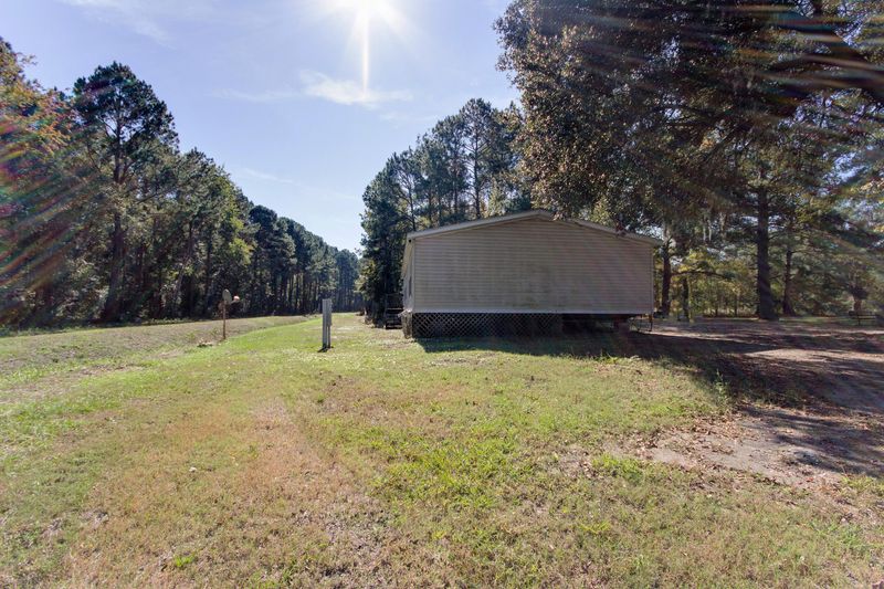 1741 Bellfield Rd, Mcclellanville, SC 29458