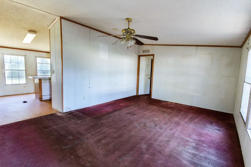 1741 Bellfield Rd, Mcclellanville, SC 29458