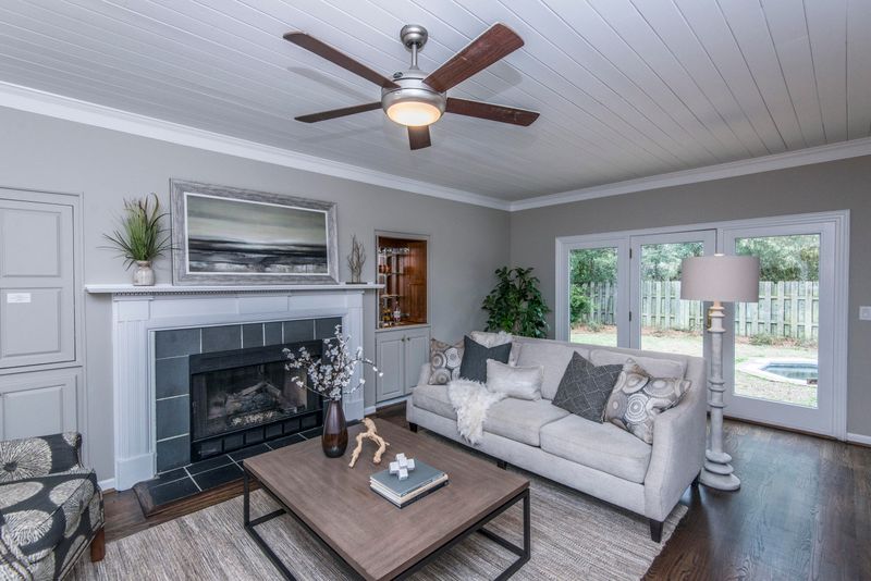 764 Milldenhall Rd, Mount Pleasant, SC 29464