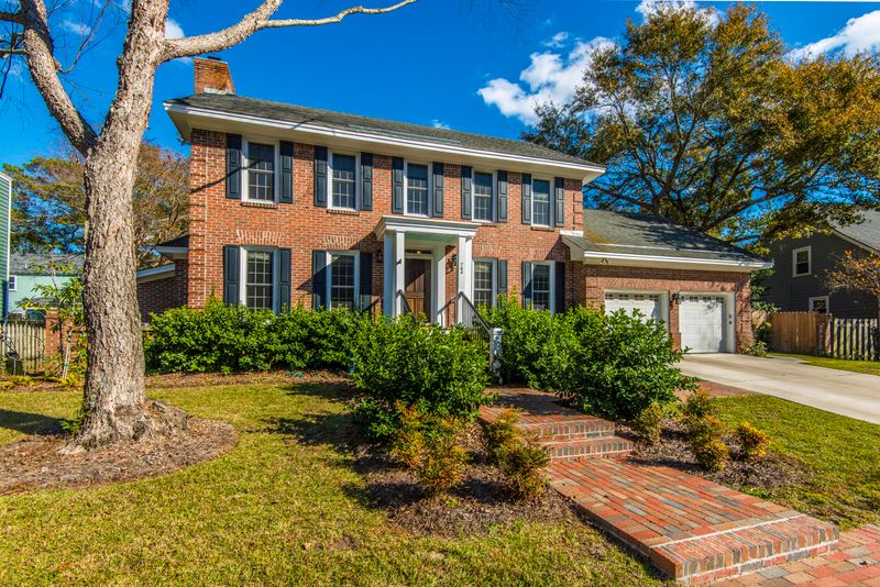 764 Milldenhall Rd, Mount Pleasant, SC 29464