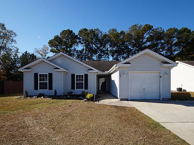 109 Pointer Dr, Goose Creek, SC 29445