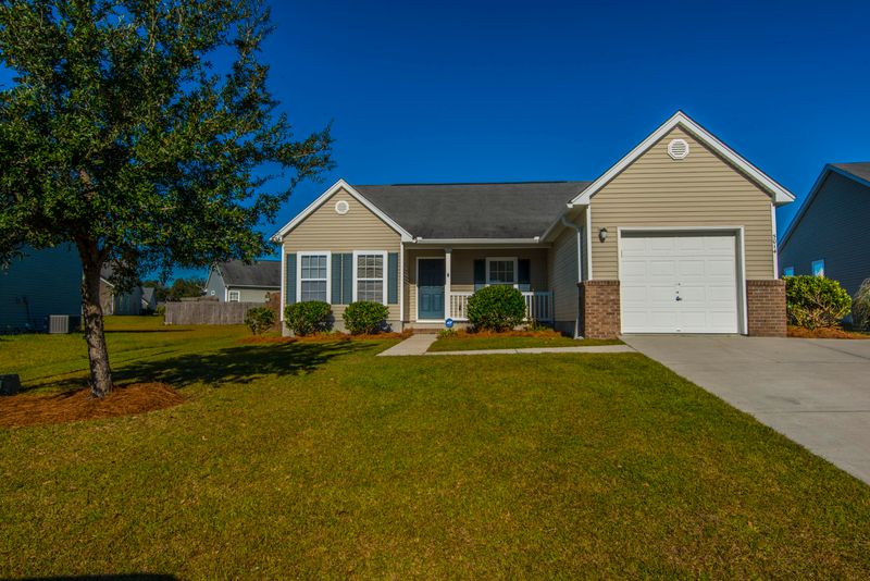 5014 Thornton Dr, Summerville, SC 29485