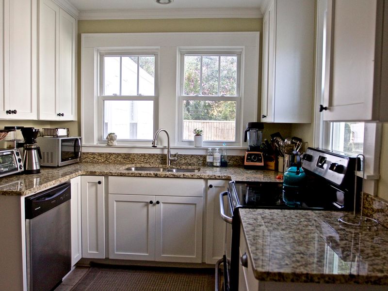 2306 Sunnyside Ave, Charleston, SC 29403