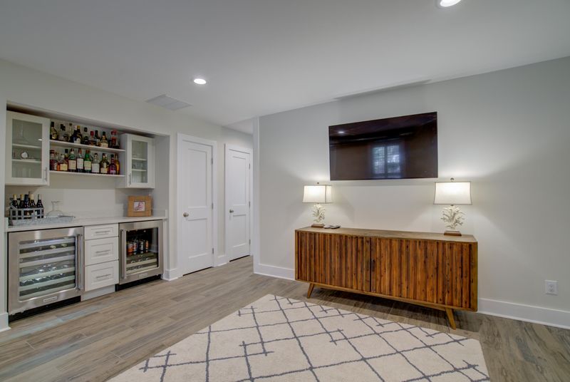 13 5th Ave, Charleston, SC 29403