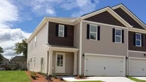 404 Cypress Kness Ln, Moncks Corner, SC 29461