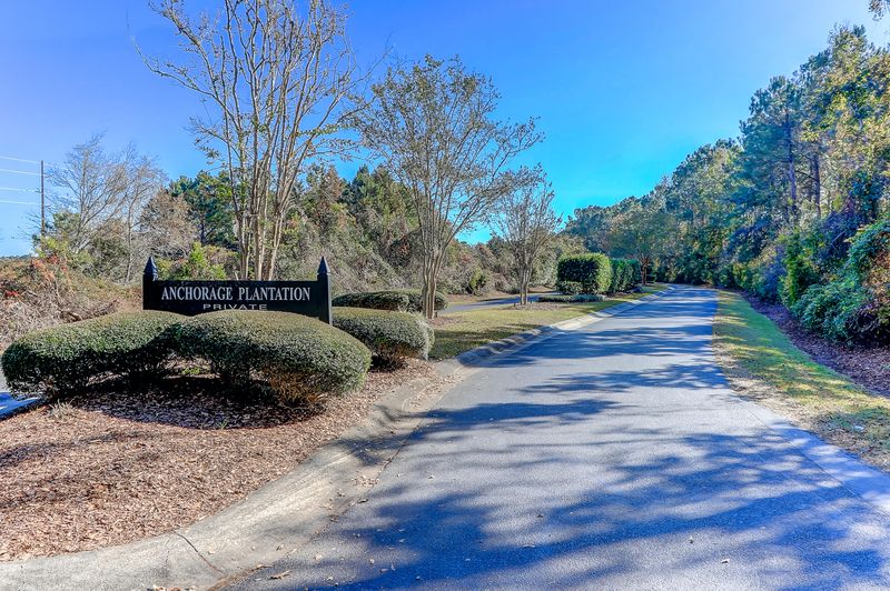 68 Anchor Watch Dr, Wadmalaw Island, SC 29487