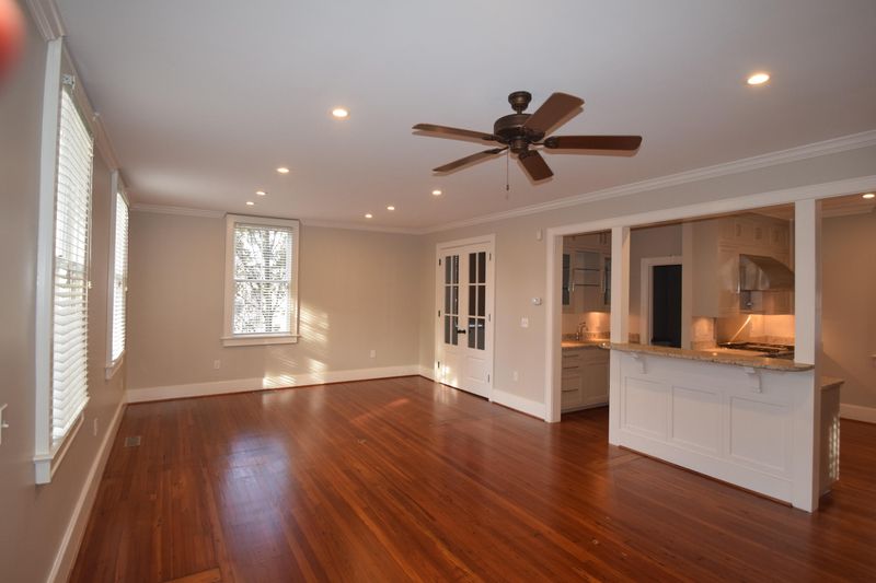 8 Chisolm St, Charleston, SC 29401