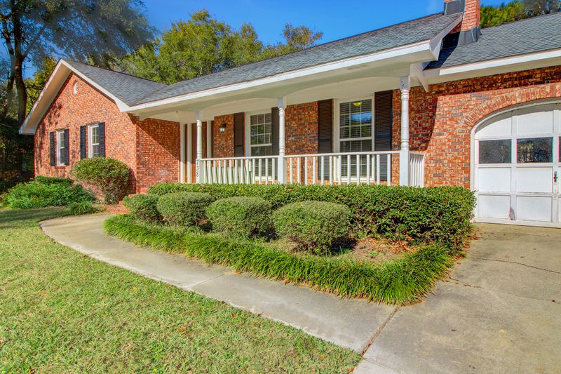 738 Leafwood Rd, Charleston, SC 29412