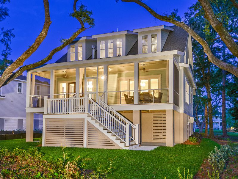 1483 Eutaw Battalion Dr, Charleston, SC 29412