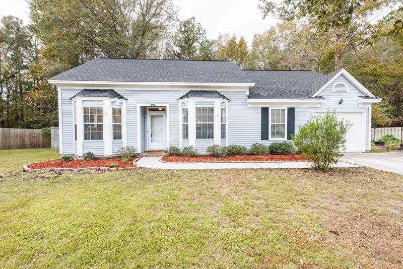 105 Candover Ct, Summerville, SC 29485
