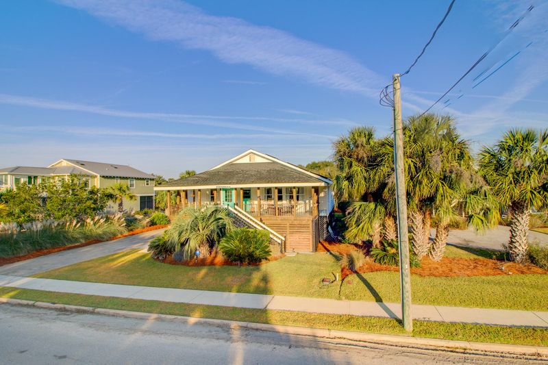 2505 Palmetto Blvd, Edisto Island, SC 29438