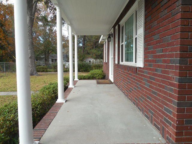 5736 Oleander Dr, Hanahan, SC 29410