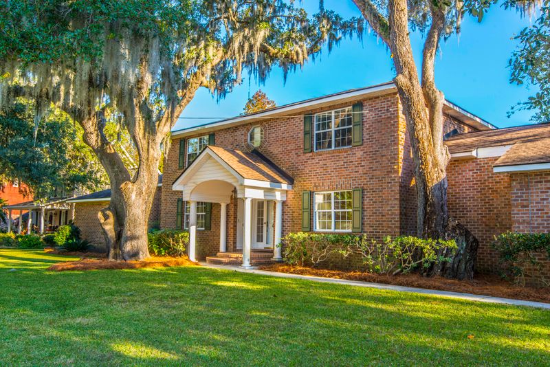 41 Lord Calvert Dr, Charleston, SC 29407