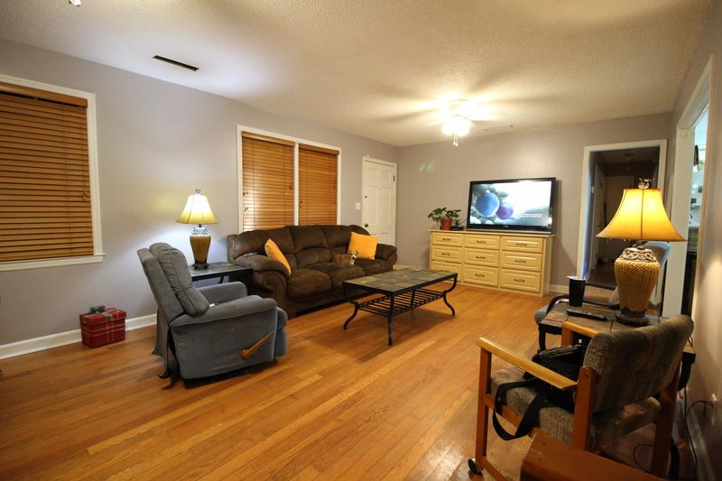 1324 Witter St, James Island, SC 29412